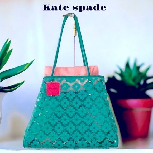 KATE SPADE NWT EXTRA LARGE FIGI GREEN EVERYTHING SEE THROUGH VINYL TOTE HANDBAG - Picture 4 of 10